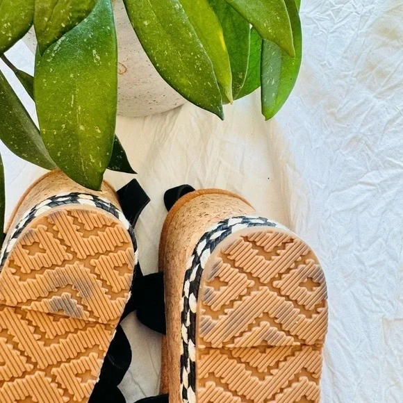 Really cute zodiac court platform - Picture 8 of 10